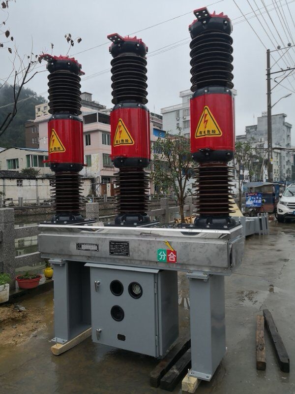 戶外35kV瓷柱式SF6斷路器LW8-40.5/1250技術解析與LW8-35對比分析